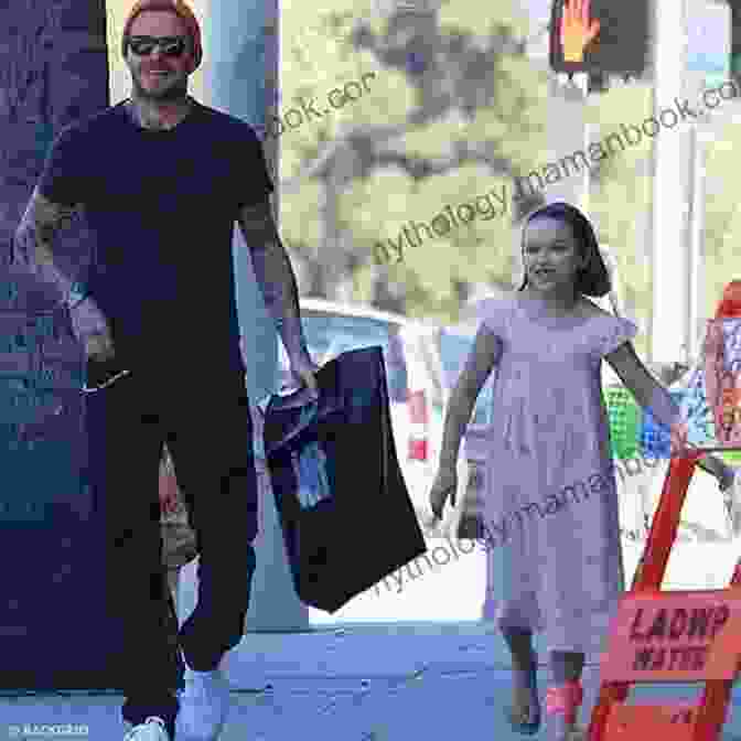 Harper Beckham Wearing A White Dress With A Pink Bow Favorite Child Celebrities Who Dress Awesome Children S Fashion
