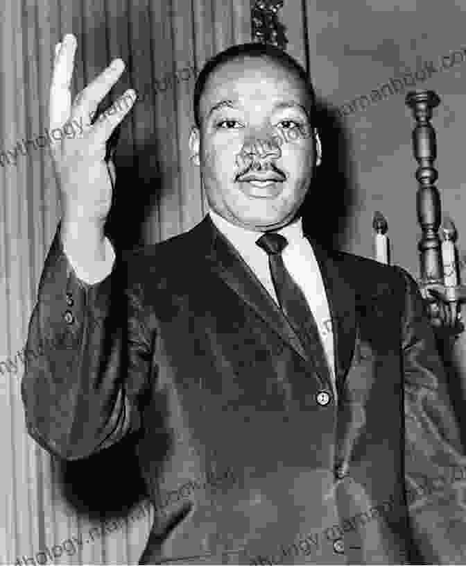 Martin Luther King, Jr. Vladimir Lenin: A Life From Beginning To End (Revolutionaries)